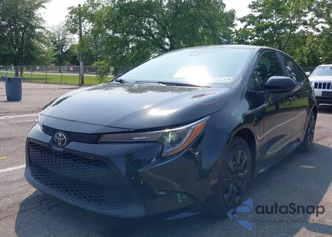 2021 Toyota Corolla Le z USA, uszkodzony, nr VIN 5YFEPMAE8MP232506